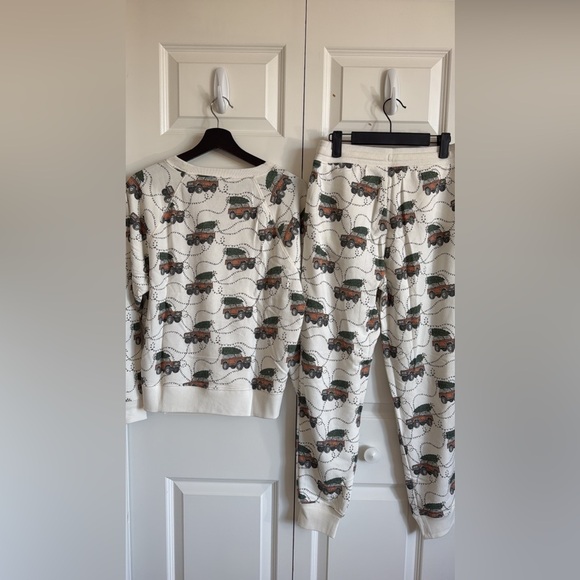 NWT American Eagle Set - Picture 2 of 4